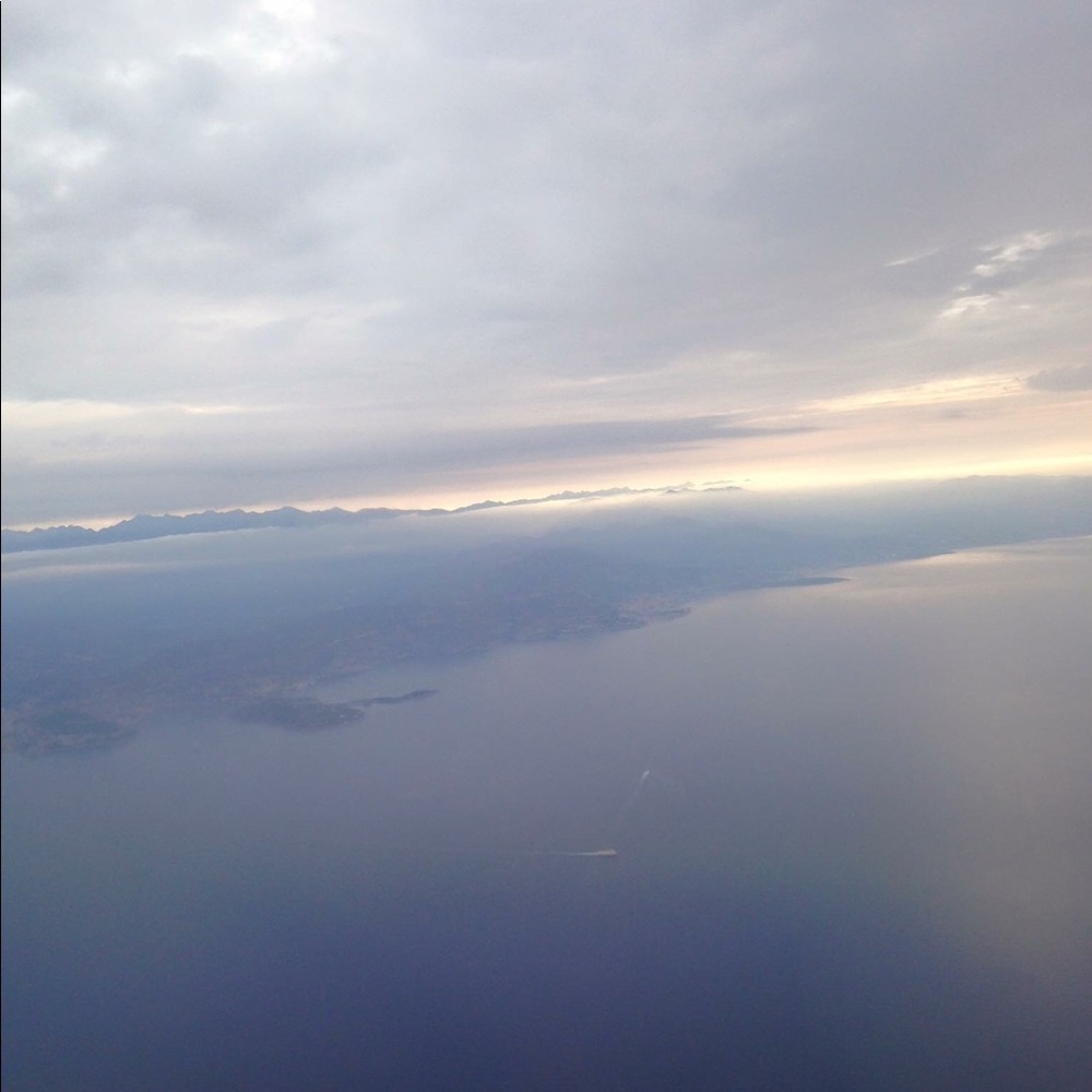 Meet your Posher, Emi